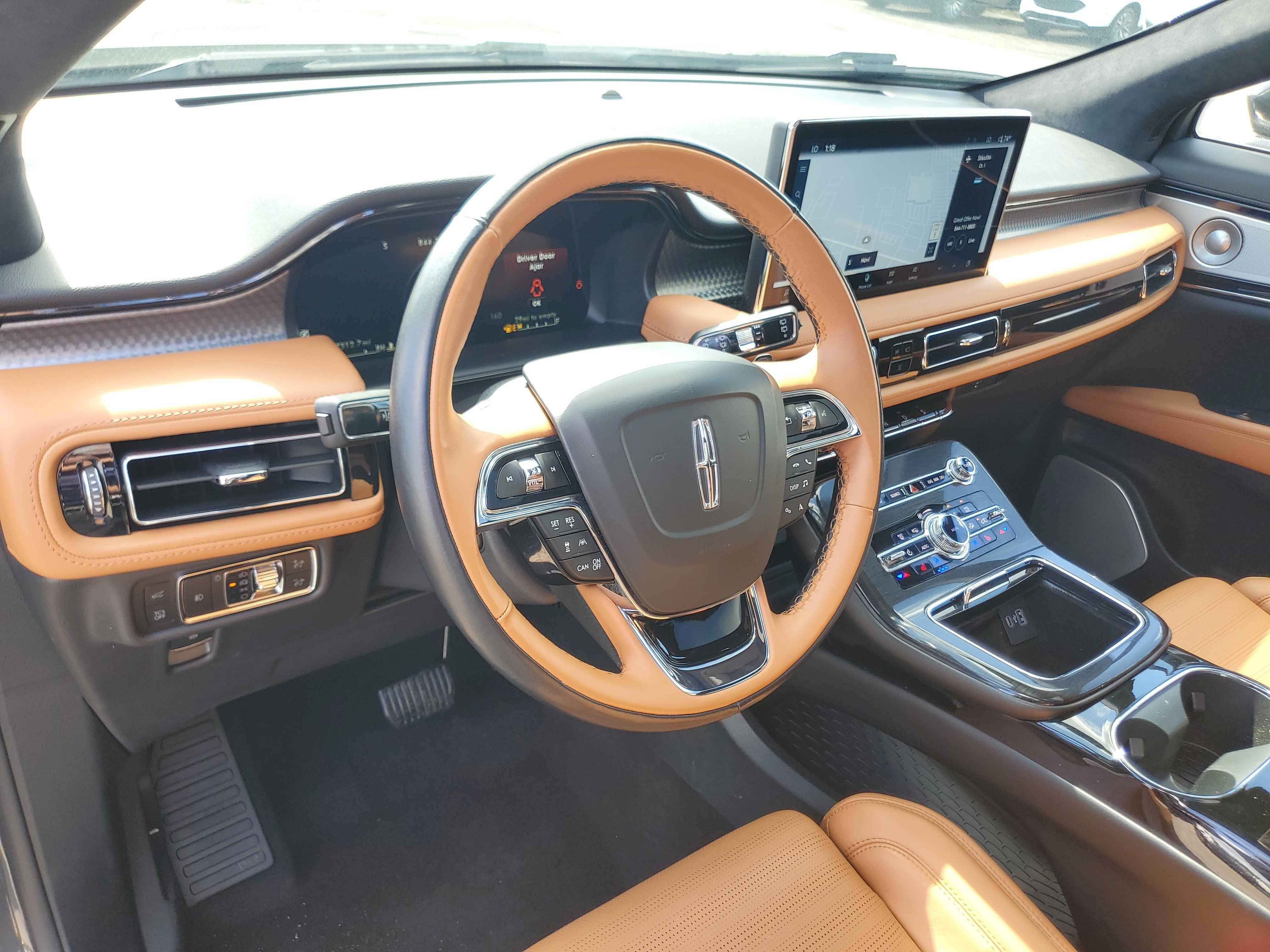 Certified 2023 Lincoln Nautilus Black Label w/ Class II Trailer Tow Package AWD/4WD image 13