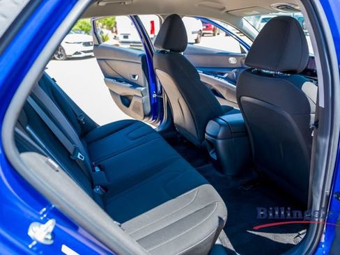 Used 2024 Hyundai Elantra SEL FWD image 14