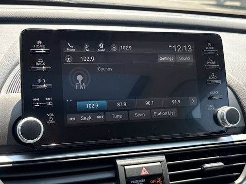 Used 2018 Honda Accord EX-L image 18