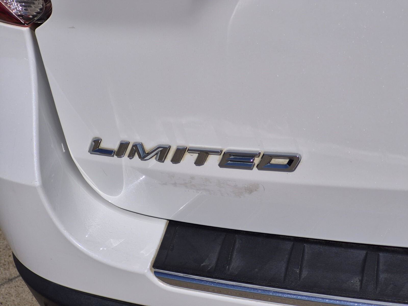 Used 2020 Ford Explorer Limited w/ Class III Trailer Tow Package RWD image 11