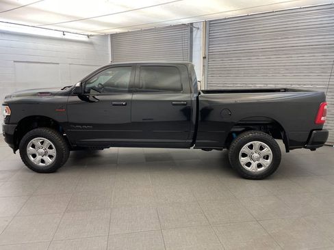 Used 2022 RAM 2500 Big Horn w/ Level C Equiment Group AWD/4WD image 12