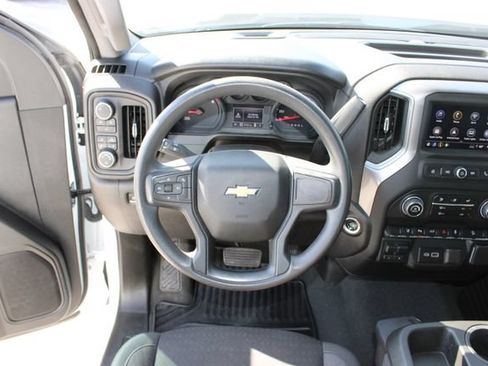 Used 2024 Chevrolet Silverado 2500 Custom w/ Custom Value Package AWD/4WD image 18