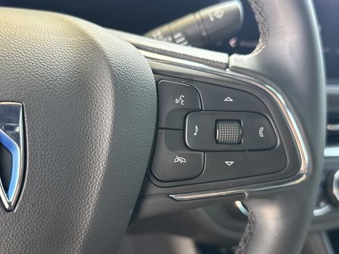 Used 2025 Buick Envista Preferred w/ Convenience I Package FWD image 20
