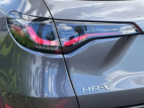Used 2024 Honda HR-V LX image 29