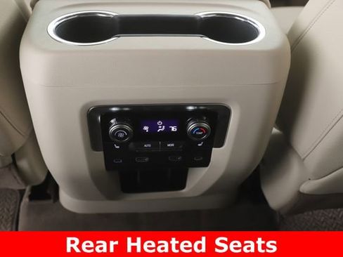 Used 2026 GMC Yukon Denali w/ Denali Reserve Package AWD/4WD image 32