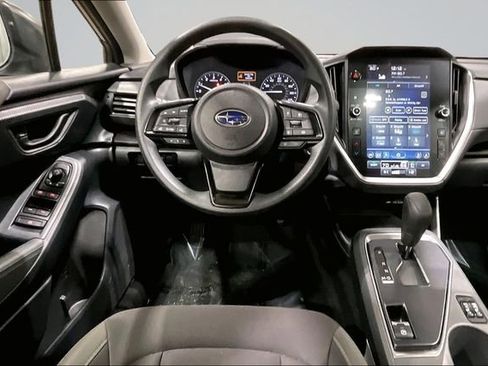 Used 2025 Subaru Crosstrek 2.0i Premium image 5