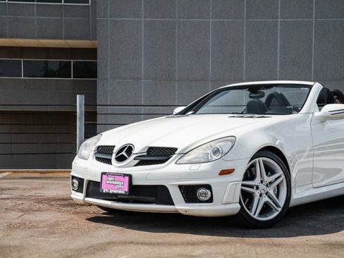 Used 2009 Mercedes-Benz SLK 55 AMG image 29