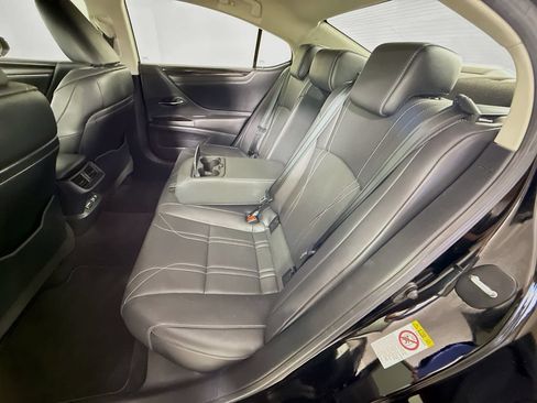 Used 2019 Lexus ES 350 w/ Accessory Package 2 FWD image 25