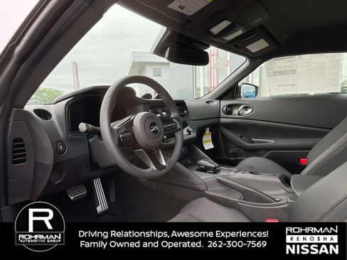 New 2024 Nissan Z Performance w/ Floor Mat Package RWD image 5