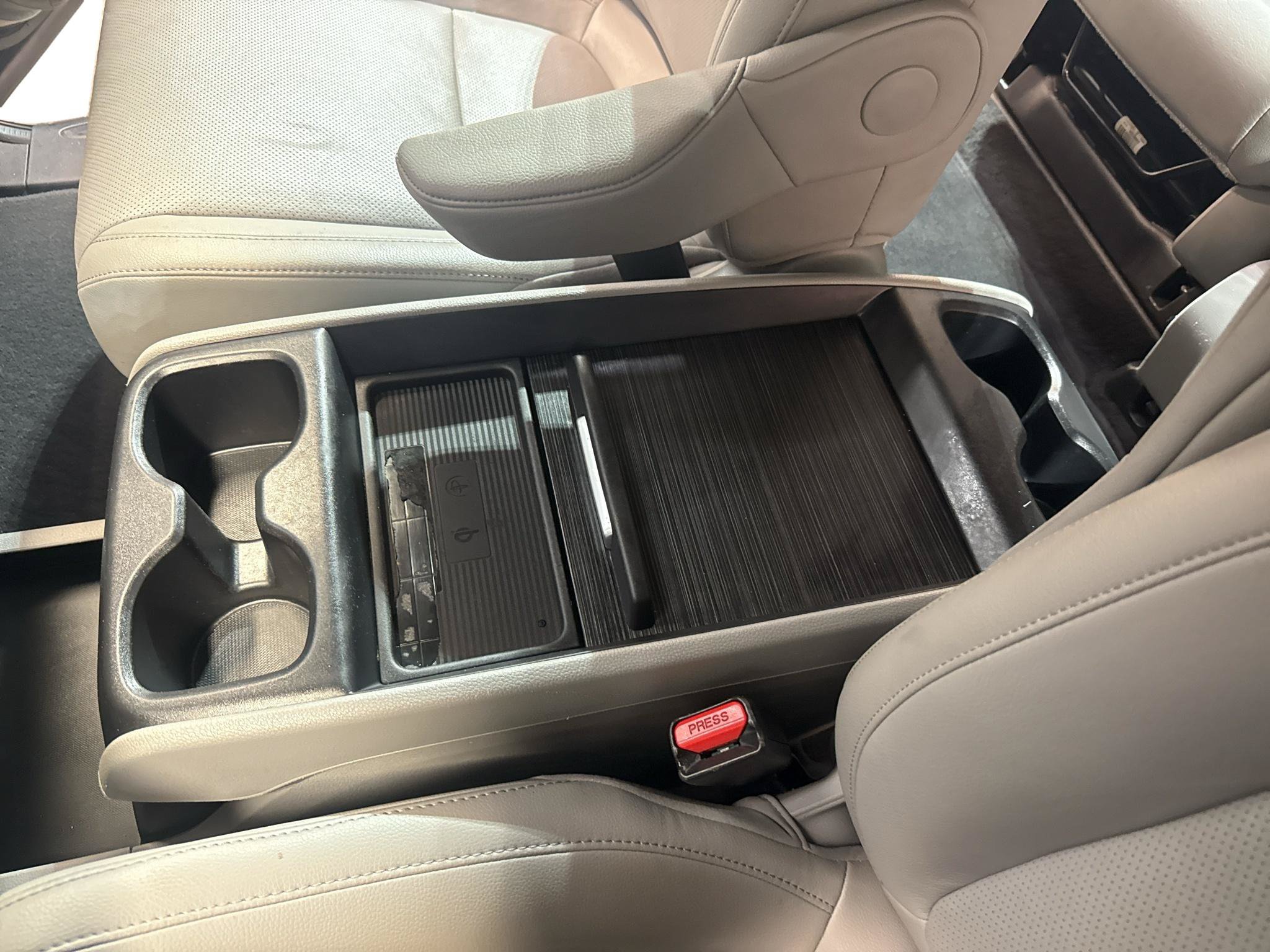Used 2019 Honda Odyssey Elite image 14