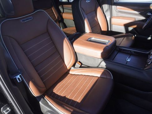 Used 2024 GMC Yukon Denali Ultimate image 24