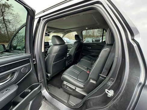 Used 2023 Honda Pilot Elite image 19