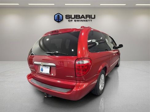 Used 2003 Chrysler Town & Country Limited image 5