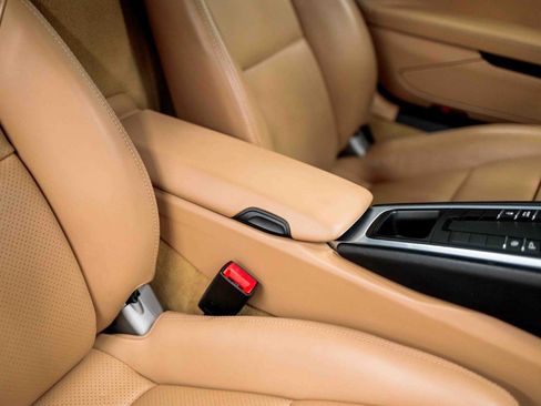 Used 2015 Porsche Cayman S image 50