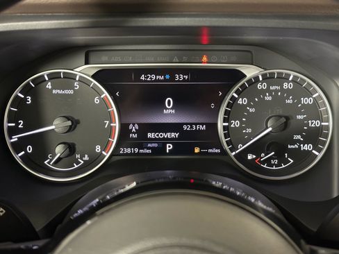 Used 2023 Nissan Rogue SV image 11