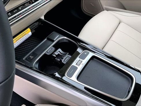New 2026 Mercedes-Benz GLB 250 4MATIC image 11
