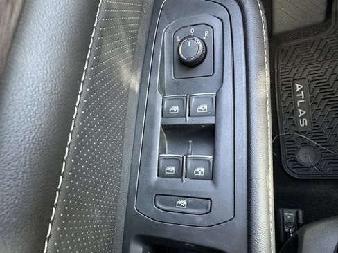 New 2026 Volkswagen Atlas SEL image 15