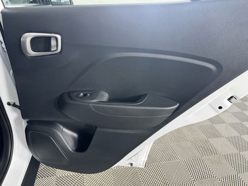 Used 2026 Hyundai Venue SE image 26