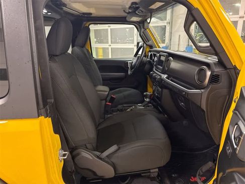 Used 2020 Jeep Wrangler Sport image 21