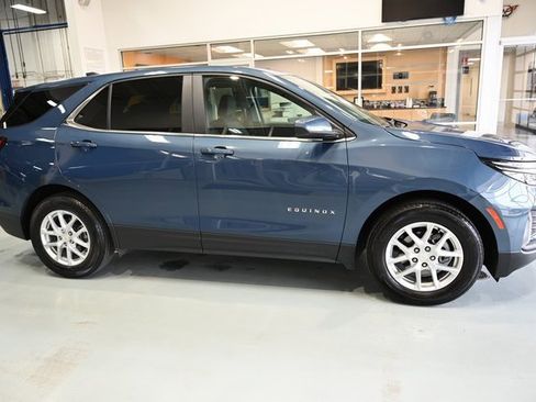 Used 2024 Chevrolet Equinox LT image 4