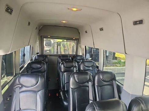 Used 2016 Ford Transit 350 XLT RWD image 15