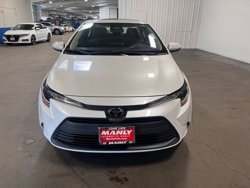 Used 2024 Toyota Corolla LE w/ LE Premium Package image 8