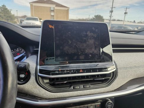 Used 2022 Jeep Compass Latitude w/ Convenience Group image 13