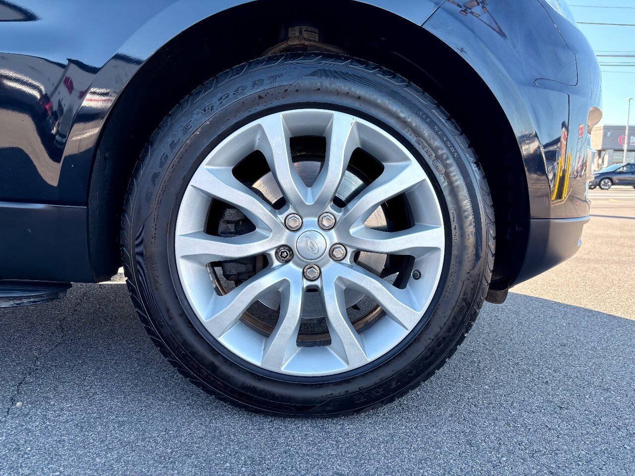 Used 2014 Land Rover Range Rover Sport HSE AWD/4WD image 40