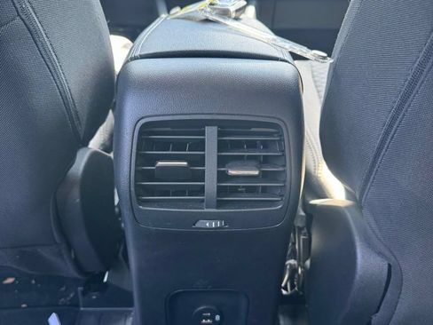 Used 2021 Ford Escape SE w/ Convenience Package AWD/4WD image 22