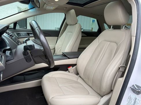 Used 2020 Lincoln MKZ Reserve w/ Elements Package image 8