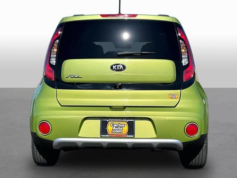 Used 2018 Kia Soul + FWD image 4