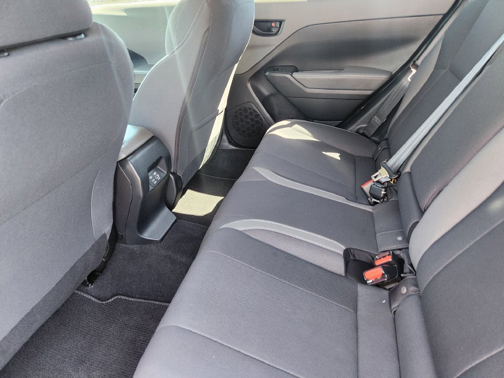 Used 2025 Subaru Crosstrek 2.5i Premium AWD/4WD image 33