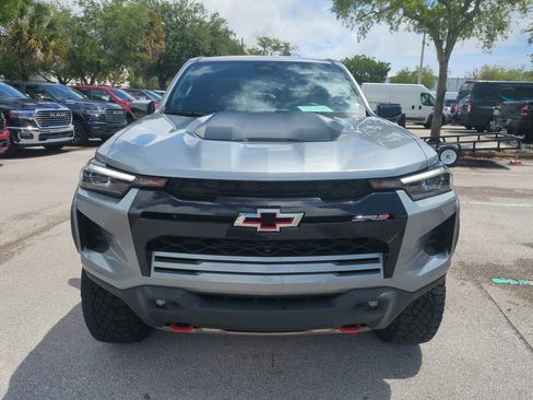 Used 2023 Chevrolet Colorado ZR2 w/ ZR2 Convenience Package III AWD/4WD image 4