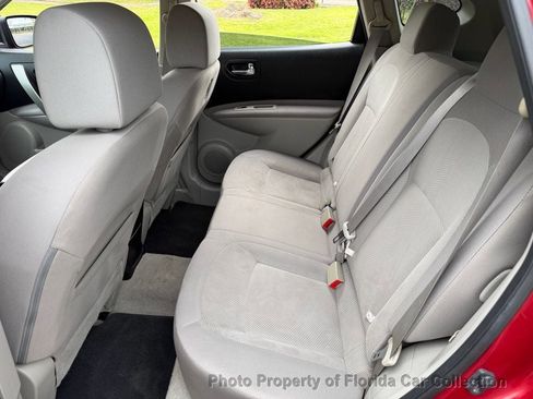 Used 2013 Nissan Rogue S FWD image 9