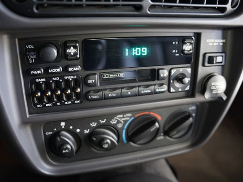 Used 2001 Plymouth Prowler image 17