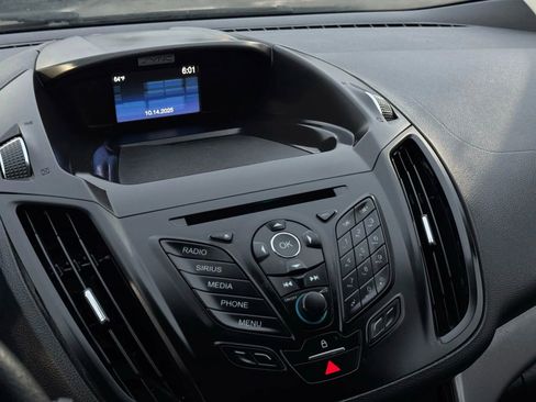 Used 2015 Ford Escape SE image 24