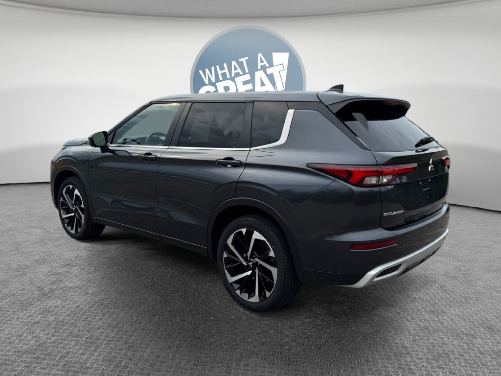 Used 2024 Mitsubishi Outlander SE AWD/4WD image 6
