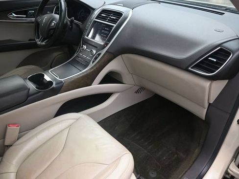 Used 2018 Lincoln MKX Reserve w/ Lincoln MKX Climate Package AWD/4WD image 41