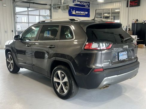 Used 2020 Jeep Cherokee Limited AWD/4WD image 5