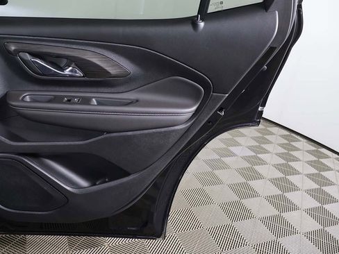 Used 2023 GMC Terrain SLT image 26