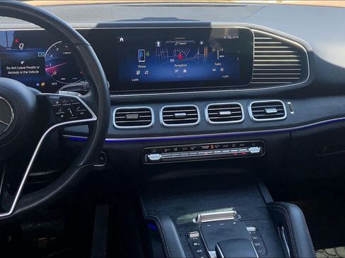 Used 2024 Mercedes-Benz GLE 350 4MATIC image 7