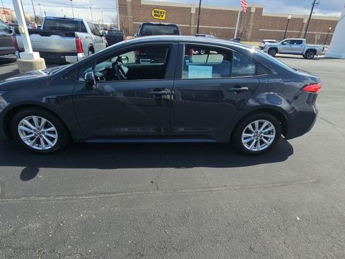 Certified 2024 Toyota Corolla LE w/ LE Convenience Package FWD image 6