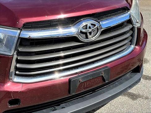 Used 2016 Toyota Highlander Limited w/ Protection Package #3 image 25