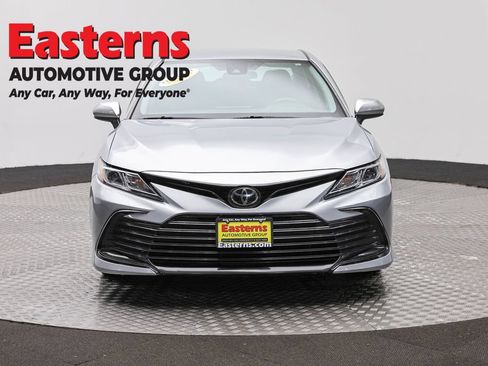 Used 2021 Toyota Camry LE FWD image 2