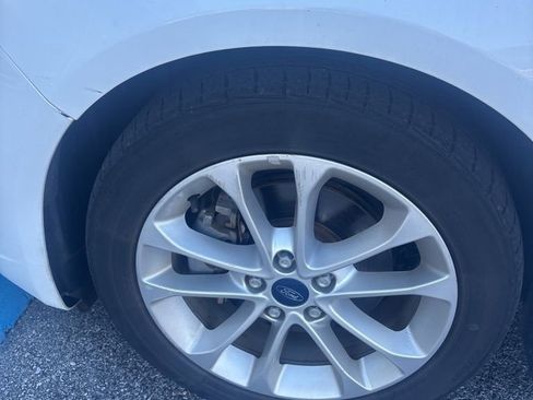 Used 2019 Ford Fusion SEL image 16