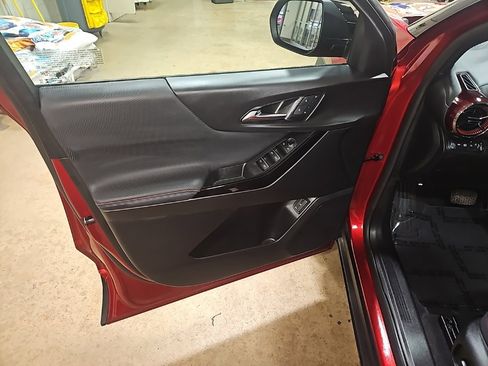 Used 2025 Chevrolet Equinox RS w/ Convenience Package III image 14