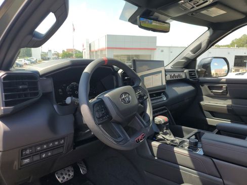 Used 2025 Toyota Tundra TRD Pro AWD/4WD image 18