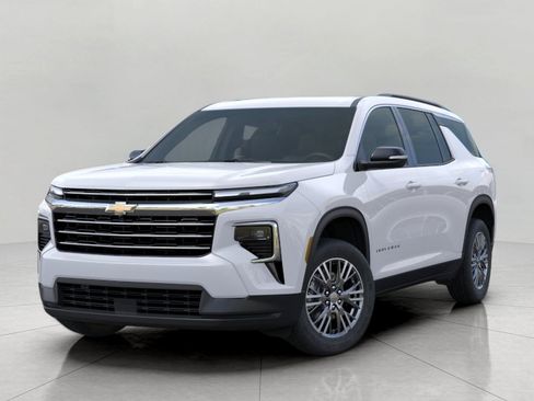 New 2026 Chevrolet Traverse LT w/ Driver Confidence Package AWD/4WD image 8