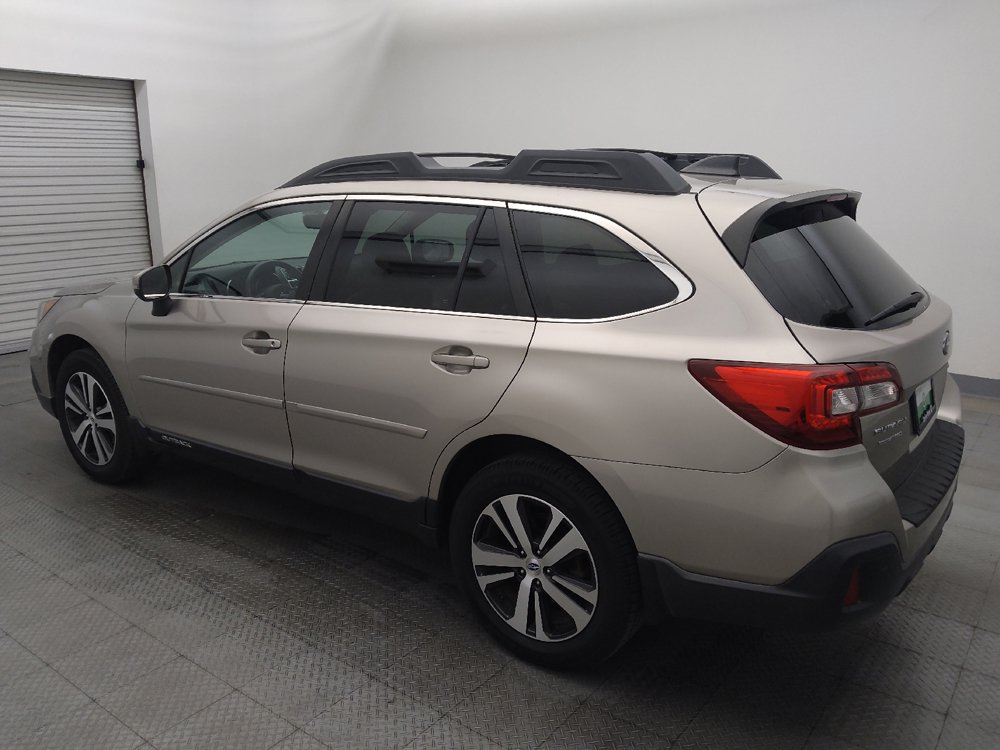 Used 2019 Subaru Outback 3.6R Limited AWD/4WD image 3