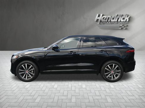 Used 2023 Jaguar F-PACE S image 9